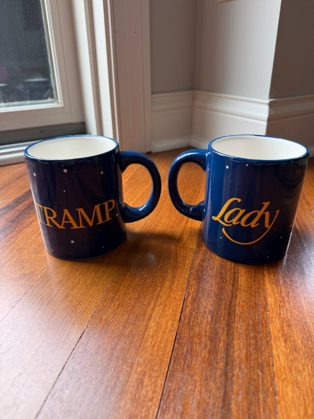 Disney Lady & the Tramp 3D Mug Set - Picture 2 of 14